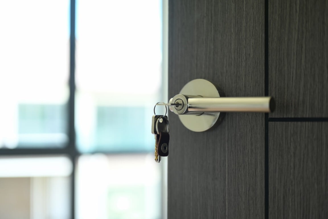 everything-hangs-off-one-front-door